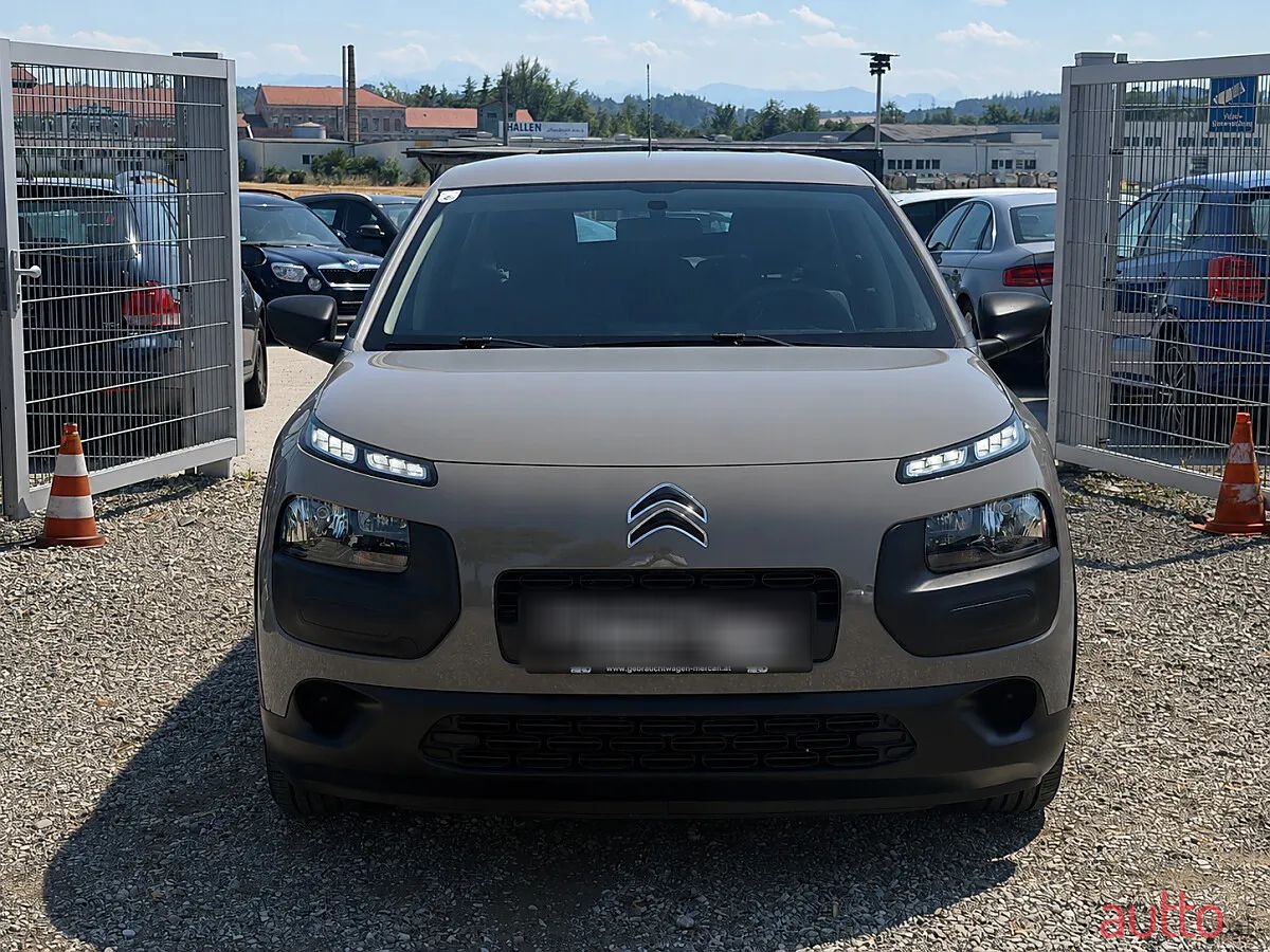 2016' Citroen C4 Cactus photo #2
