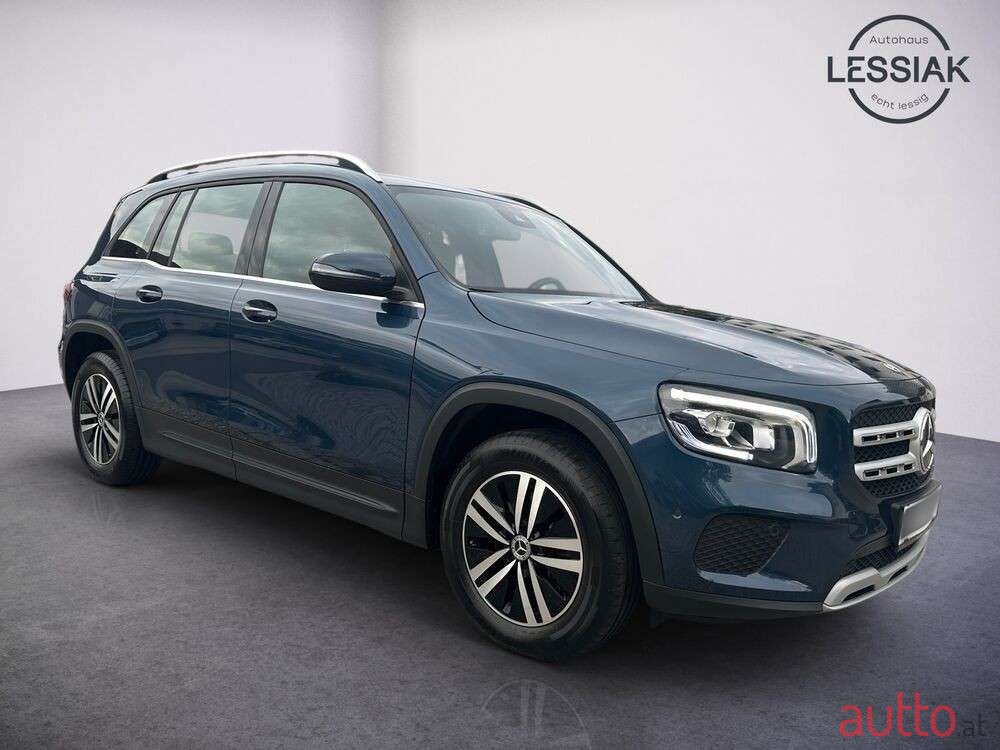 2021' Mercedes-Benz GLB photo #2