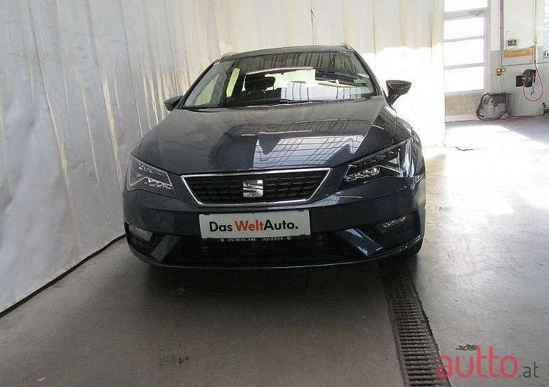 2020' SEAT Leon photo #1