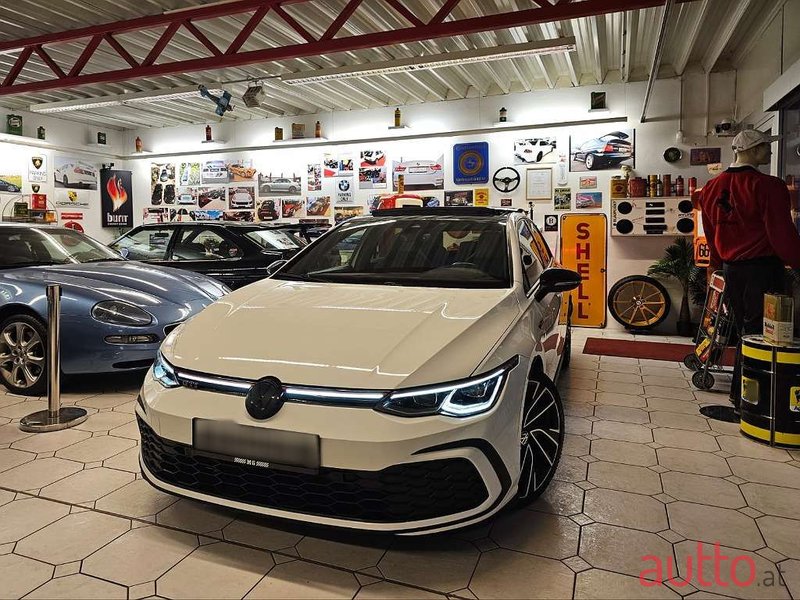 2021' Volkswagen Golf photo #2