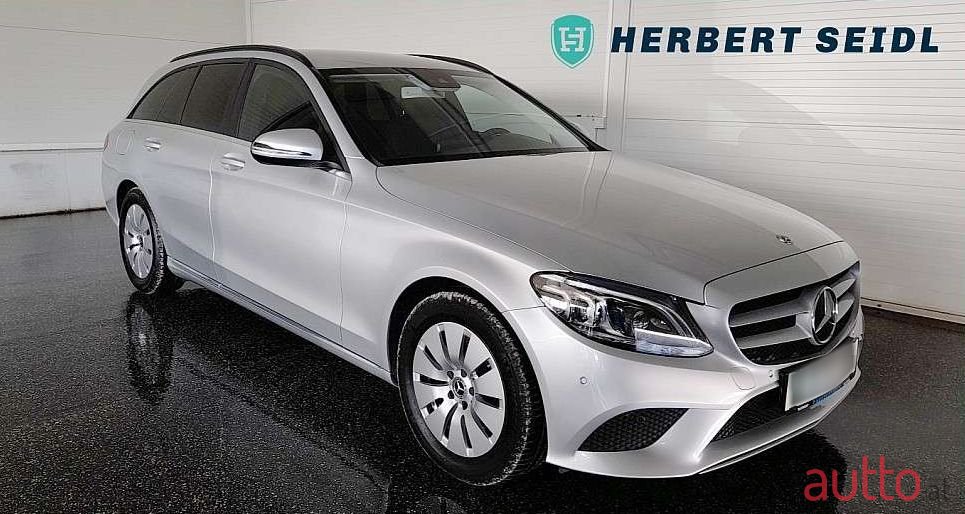 2020' Mercedes-Benz C-Klasse photo #1