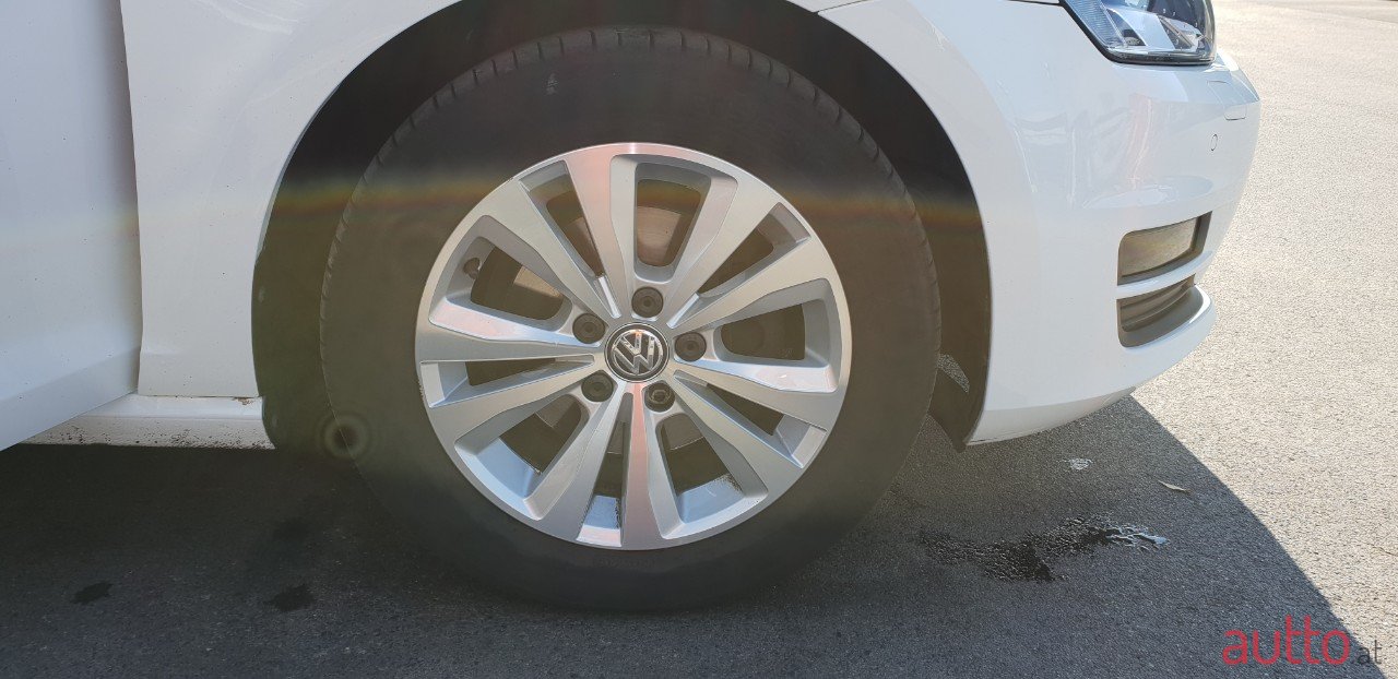 2016' Volkswagen Golf VII photo #2