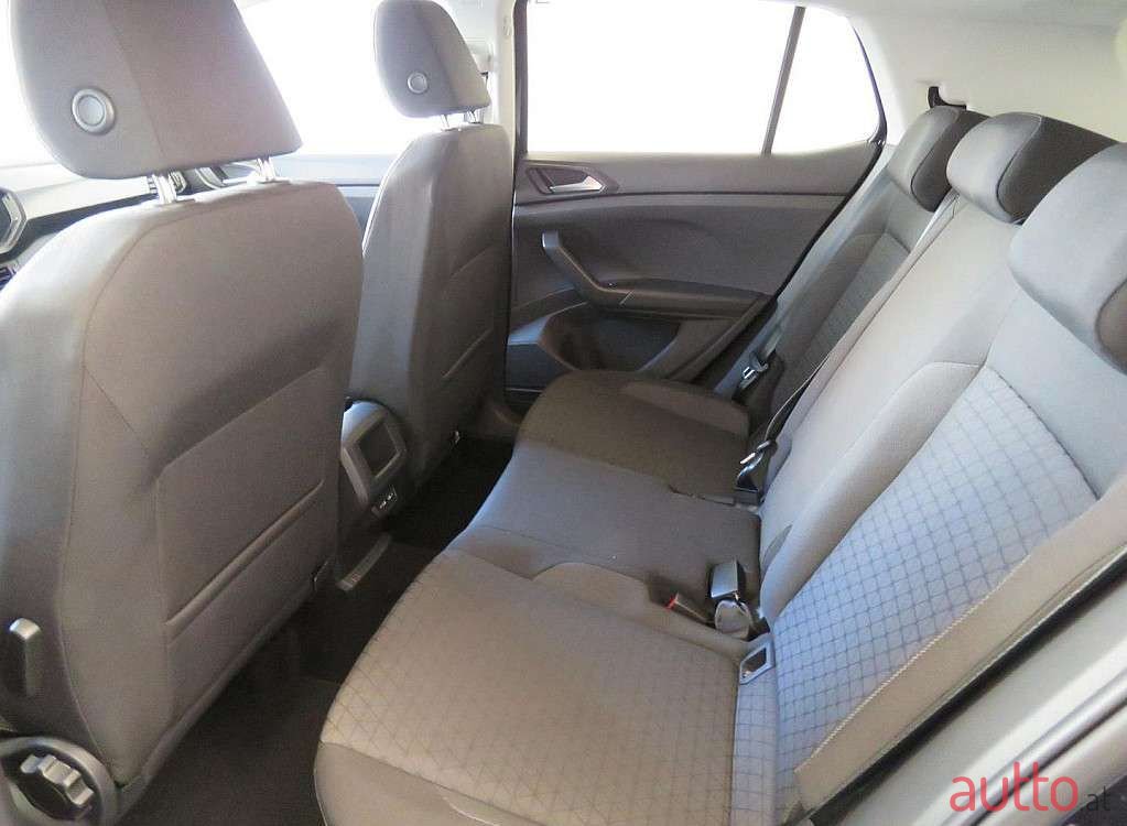 2023' Volkswagen T-Cross photo #6