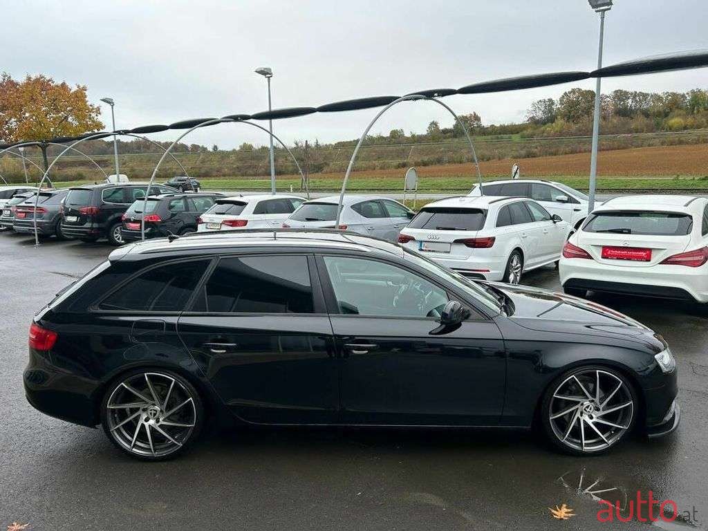 2012' Audi A4 photo #4