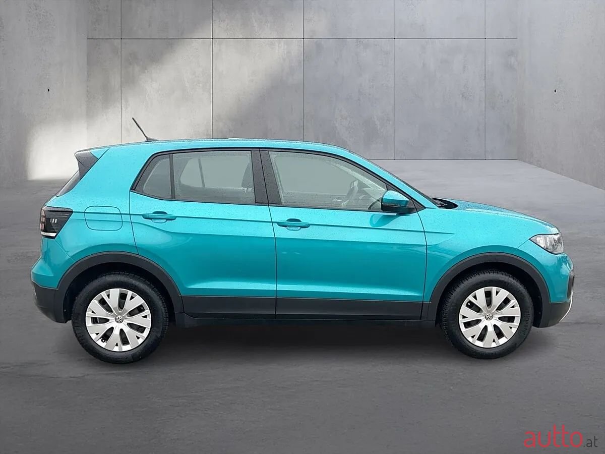 2020' Volkswagen T-Cross photo #6