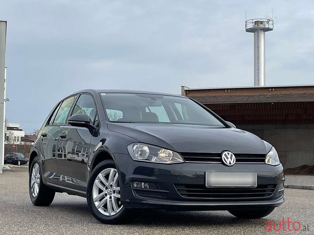 2014' Volkswagen Golf photo #2