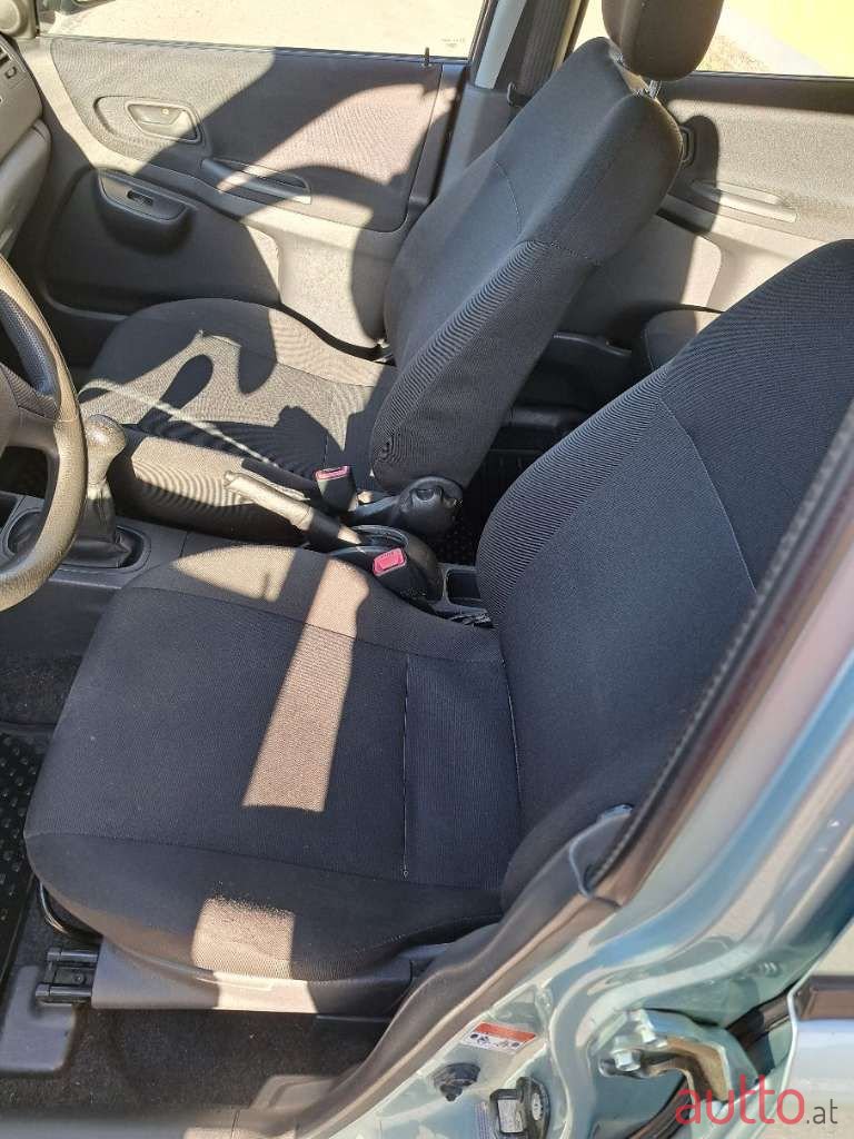 2006' Subaru Justy photo #6