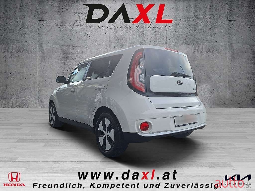 2015' Kia Soul photo #5