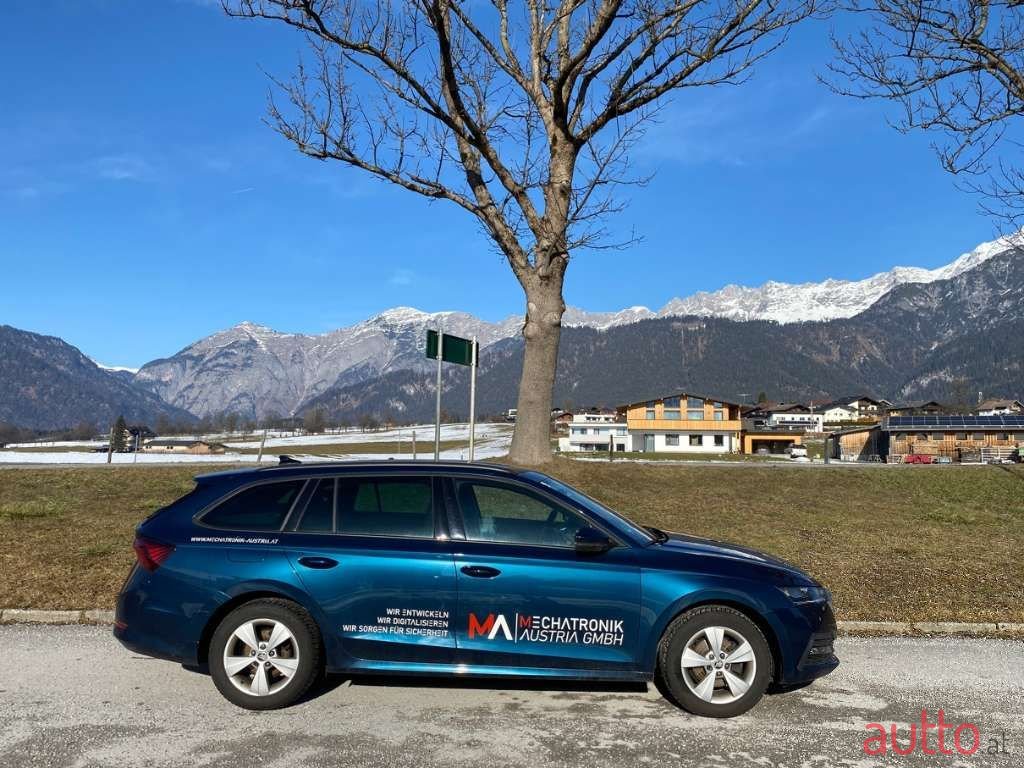 2022' Skoda Octavia photo #5
