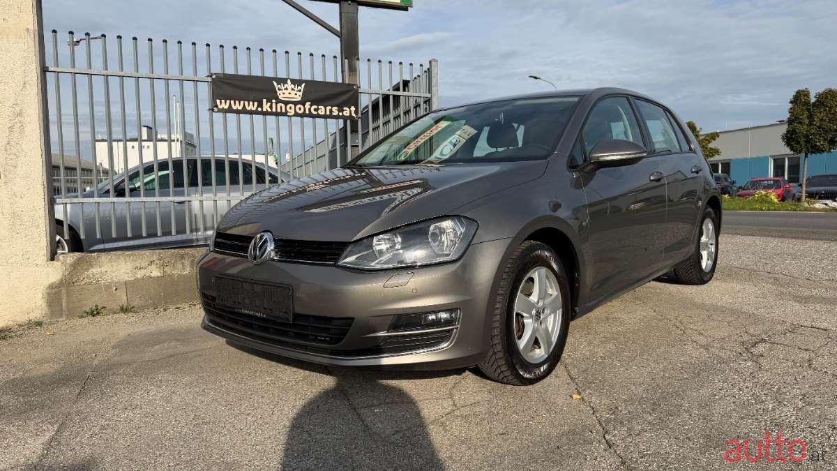 2013' Volkswagen Golf photo #1