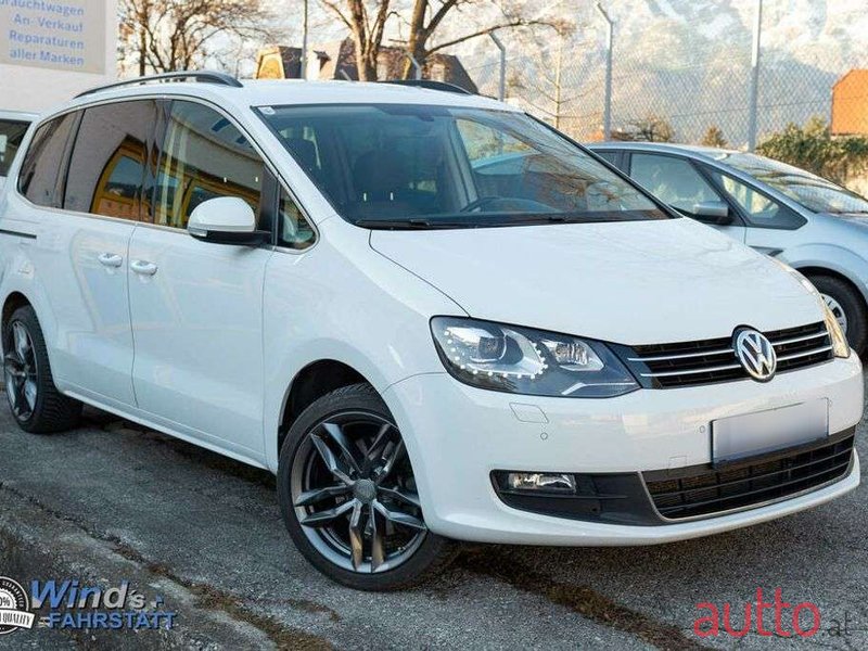 2015' Volkswagen Sharan photo #3