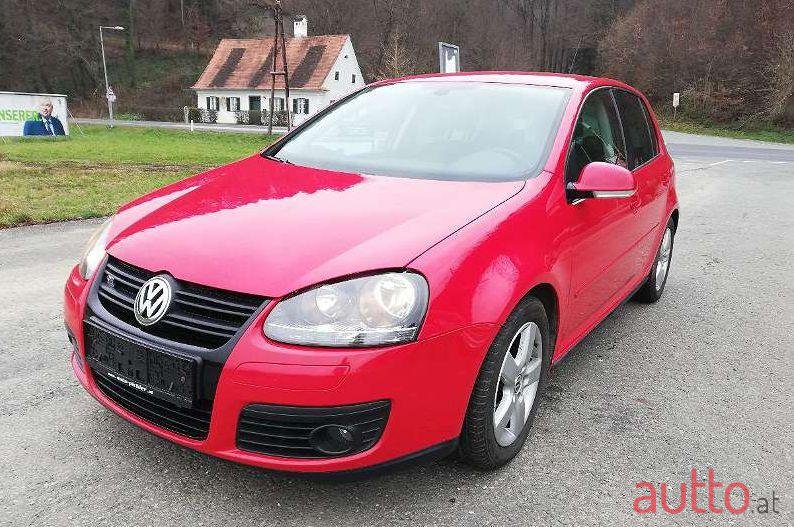 2007' Volkswagen Golf photo #1