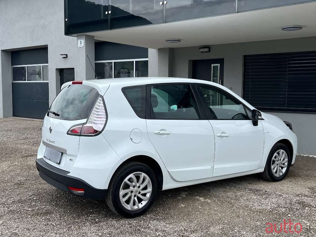 2016' Renault Scenic photo #6