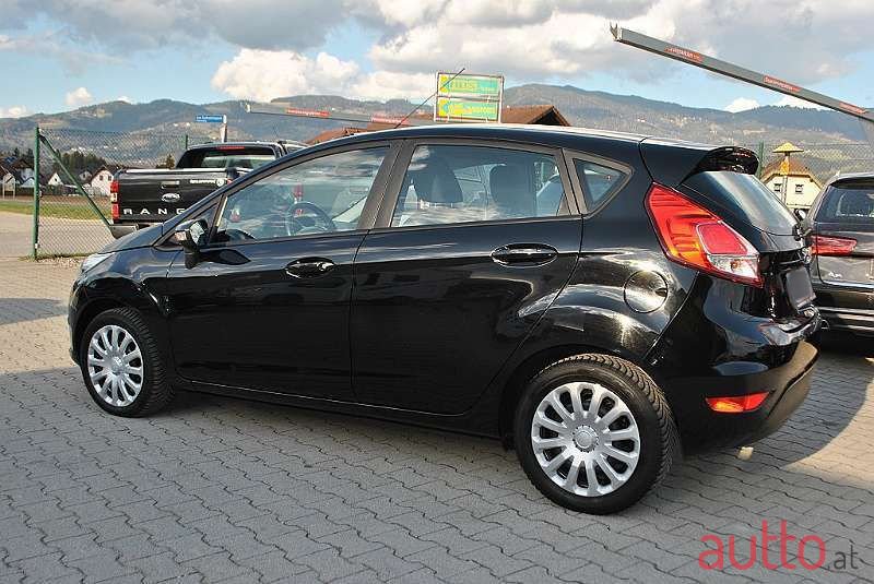 2017' Ford Fiesta photo #3