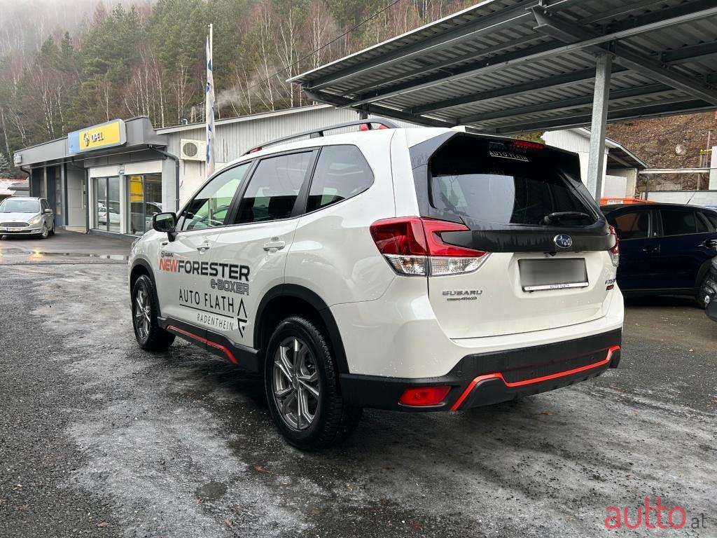 2022' Subaru Forester photo #6