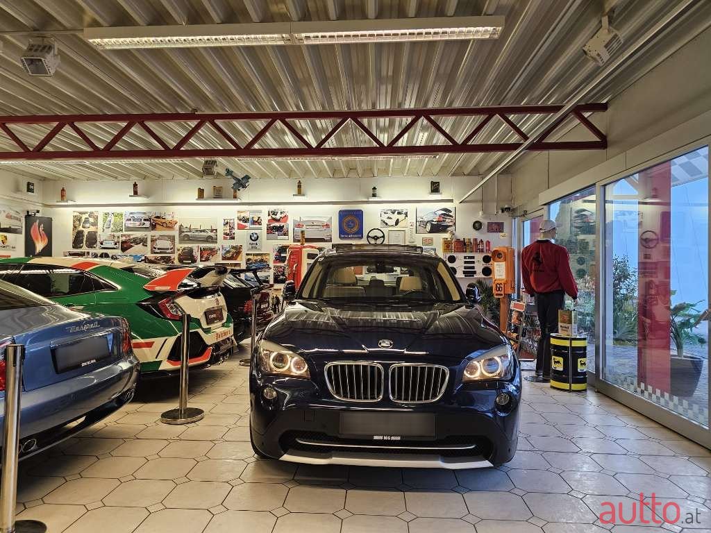 2011' BMW X1 photo #2