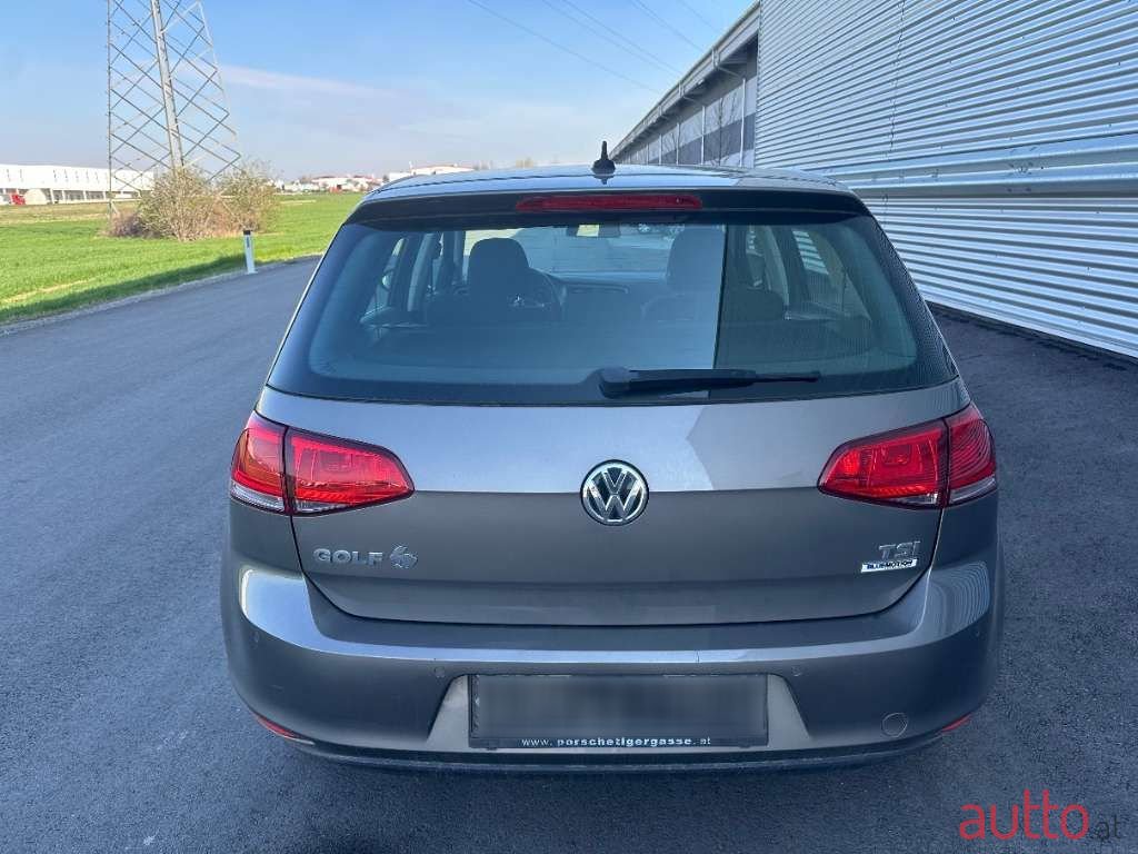 2016' Volkswagen Golf photo #6