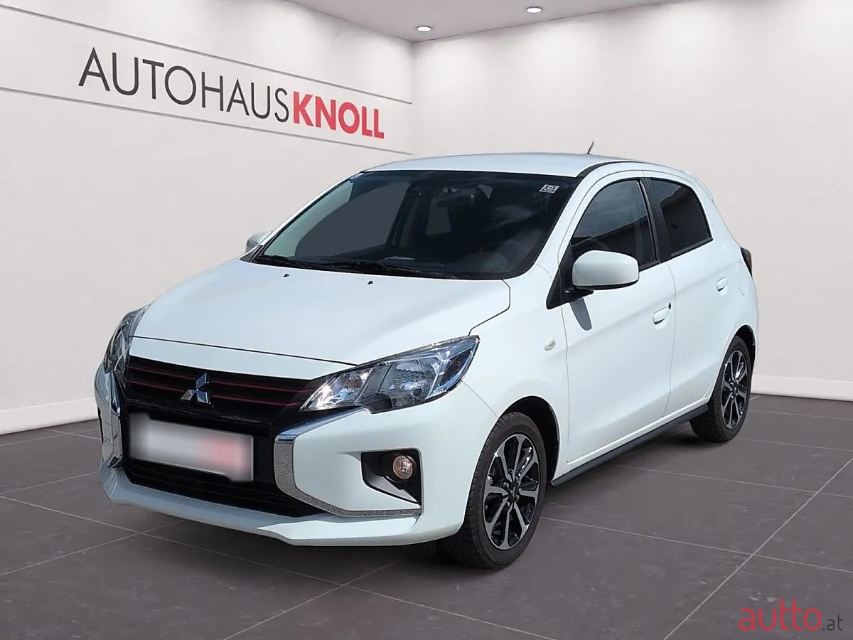 2023' Mitsubishi Space Star photo #2