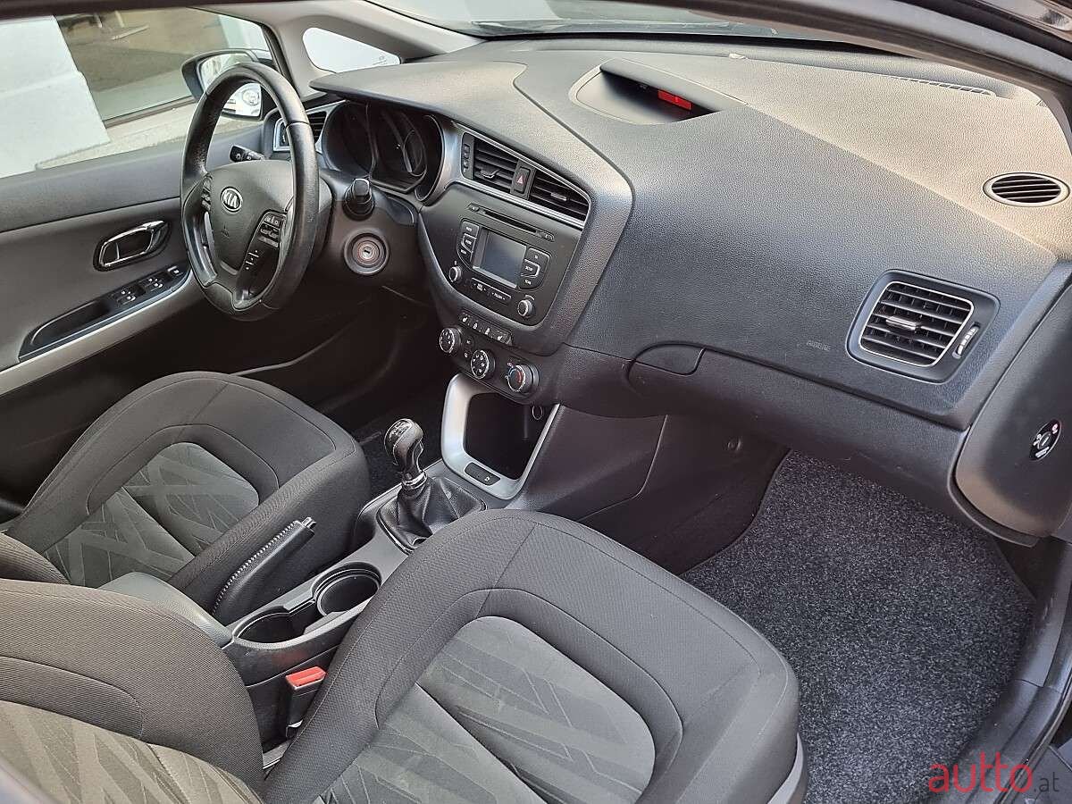 2016' Kia Ceed photo #5