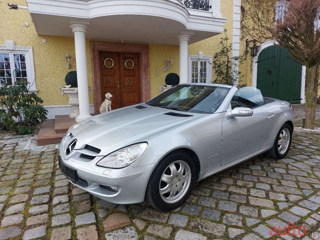 2004' Mercedes-Benz Slk-Klasse photo #2