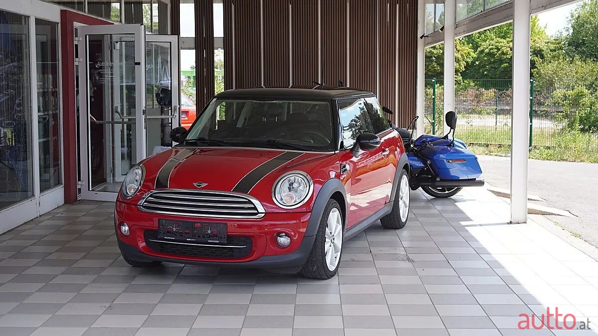 2012' MINI Cooper photo #2