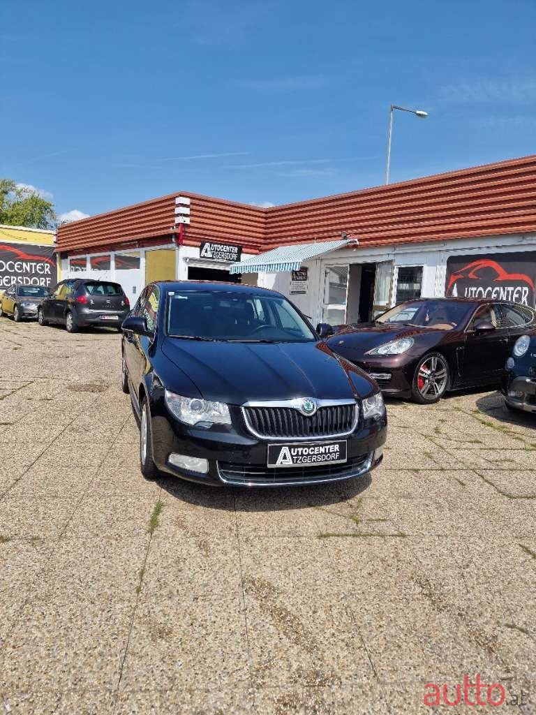 2010' Skoda Superb photo #5