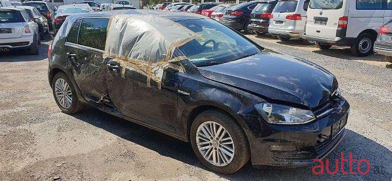 2015' Volkswagen Golf photo #1