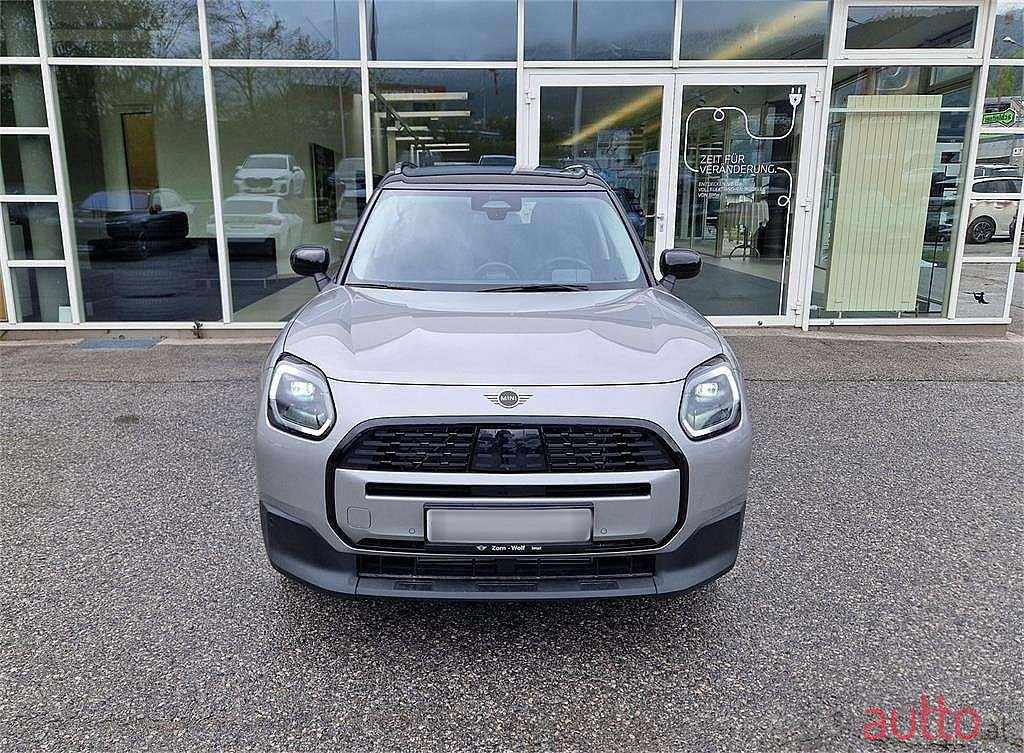 2024' MINI Countryman photo #4