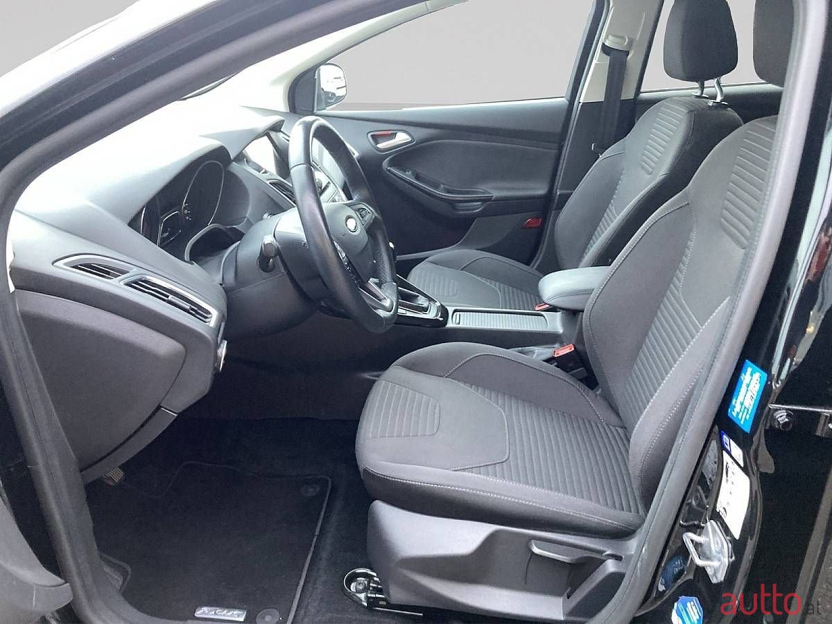 2018' Ford Focus photo #6