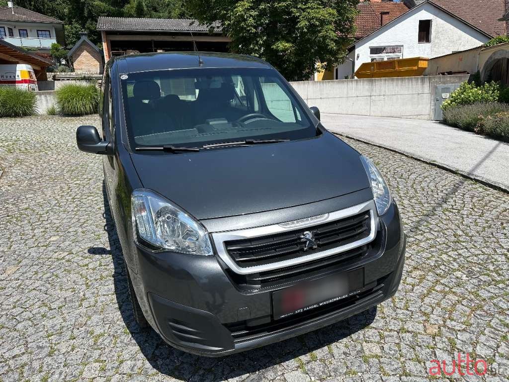 2015' Peugeot Partner photo #5