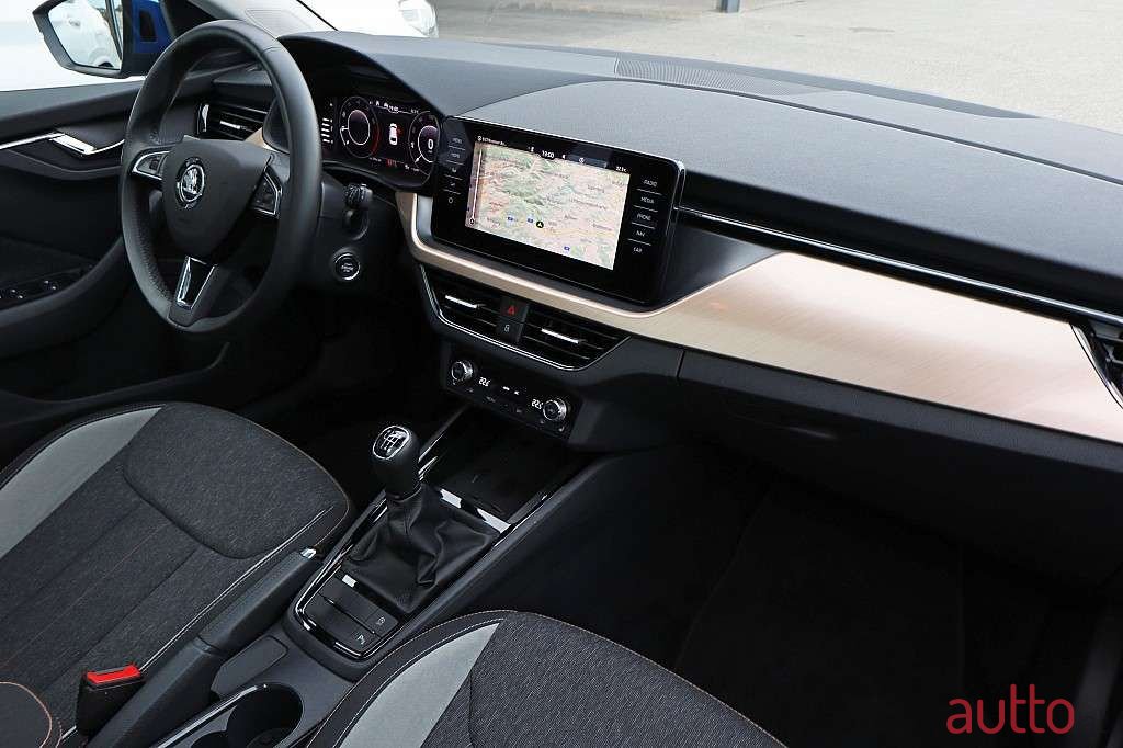 2020' Skoda Scala photo #4