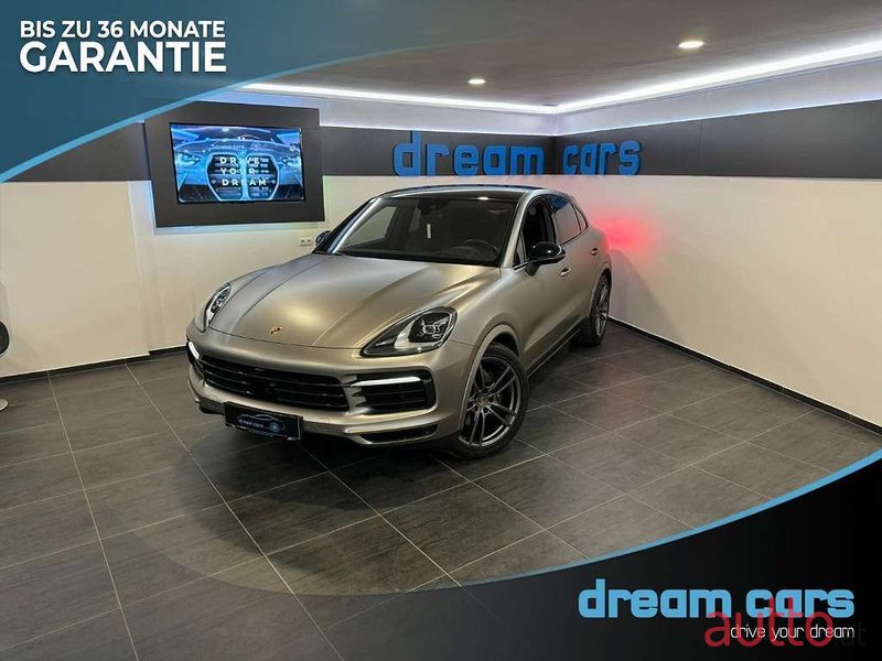 2019' Porsche Cayenne photo #1