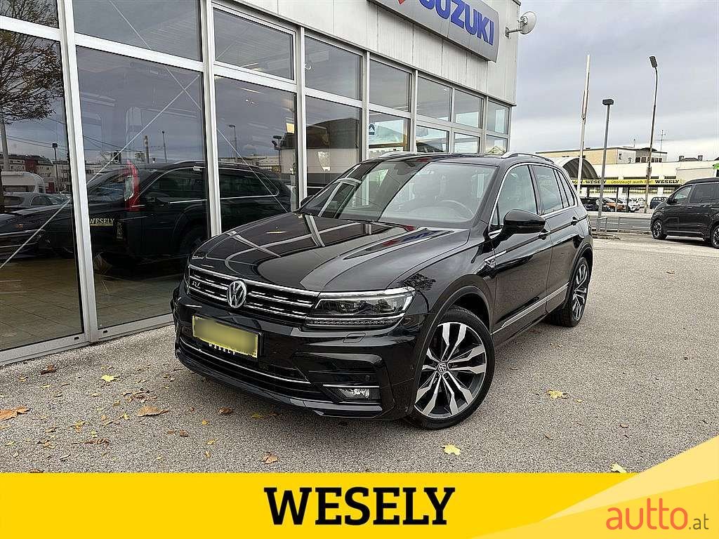 2017' Volkswagen Tiguan photo #1