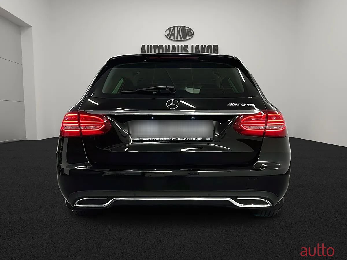 2018' Mercedes-Benz C-Klasse photo #6