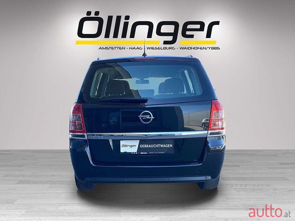 2014' Opel Zafira photo #4