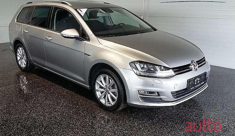 2016' Volkswagen Golf photo #1