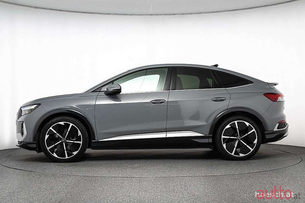 2023' Audi Q4 photo #3