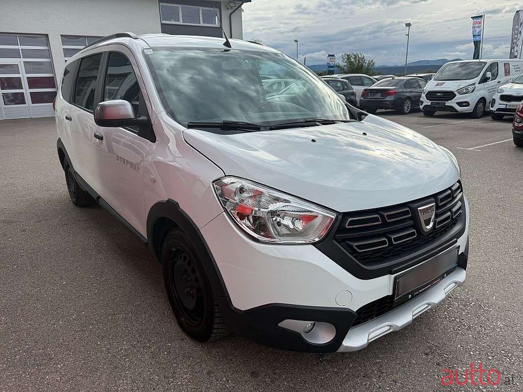 2018' Dacia Lodgy photo #2