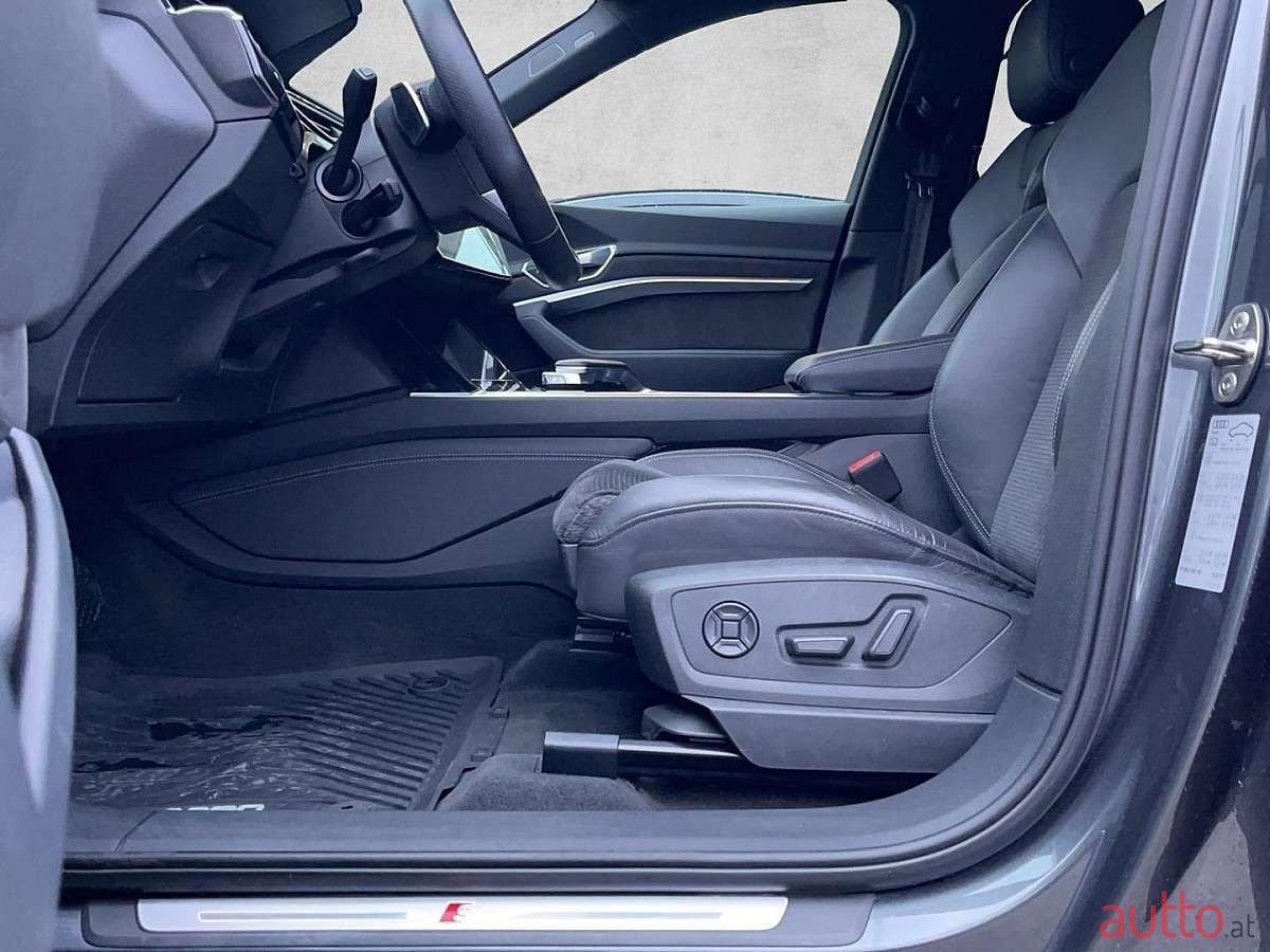 2021' Audi e-tron photo #5
