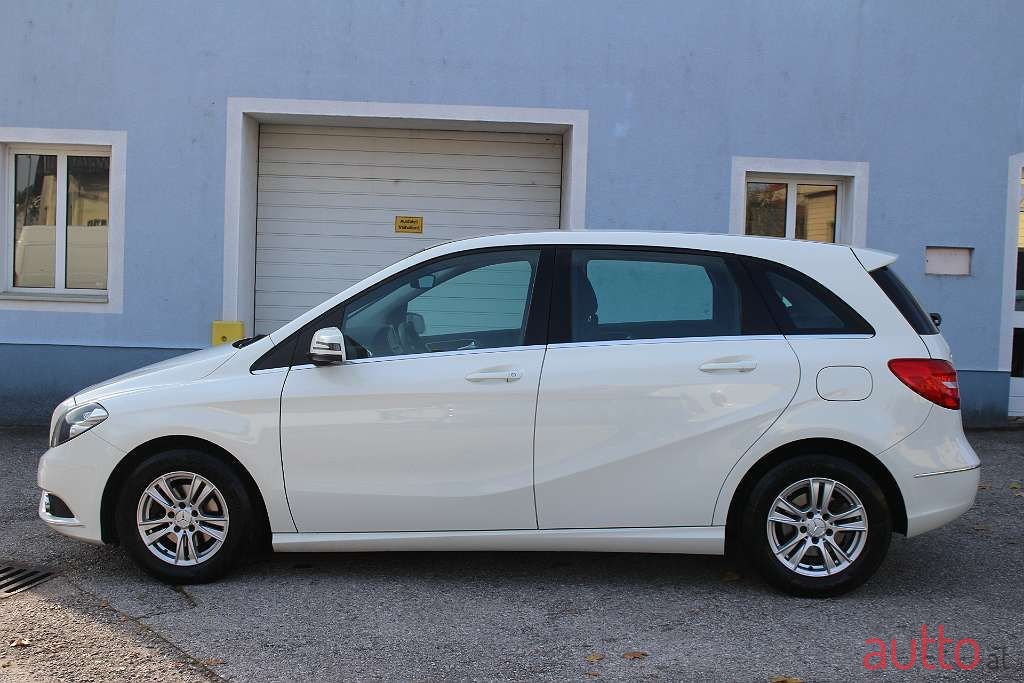 2014' Mercedes-Benz B-Klasse photo #4