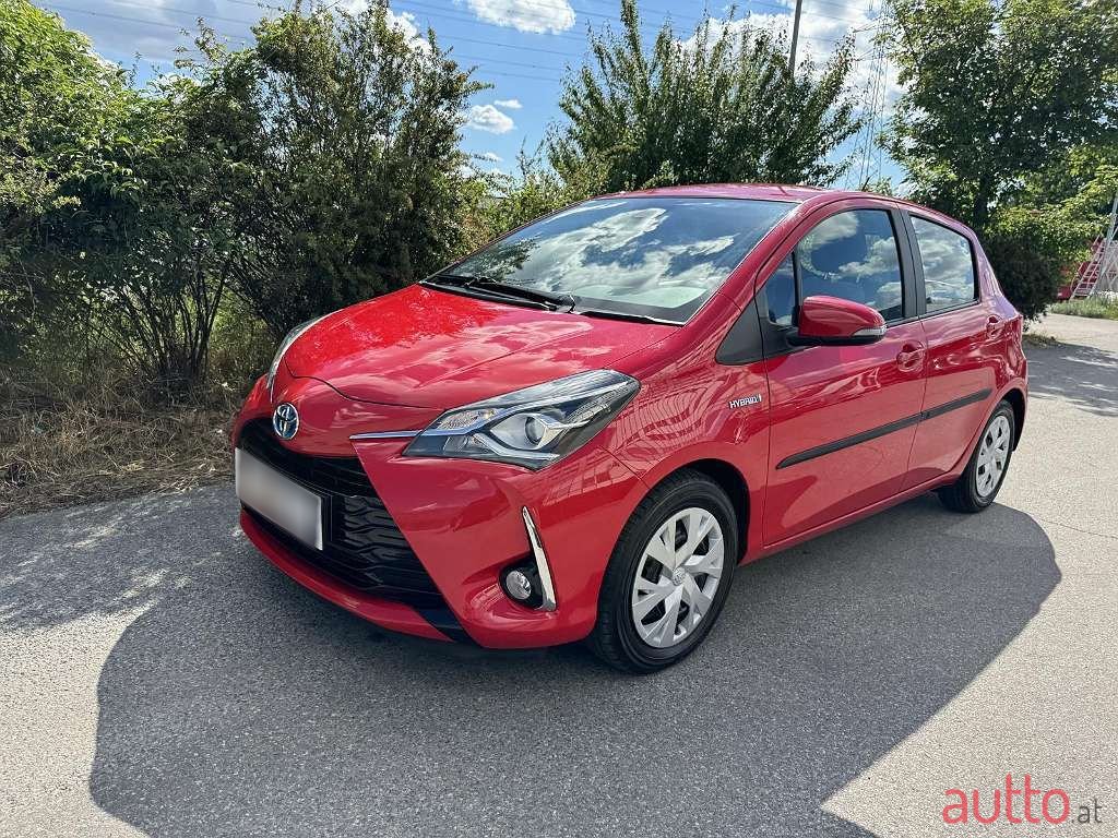 2018' Toyota Yaris photo #4