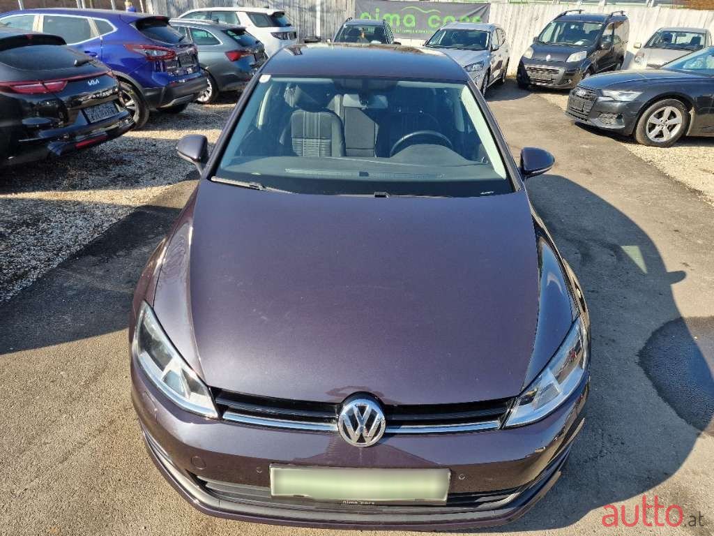 2015' Volkswagen Golf photo #5