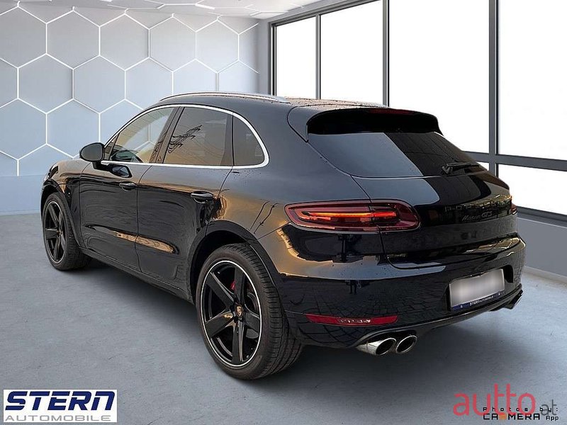 2018' Porsche Macan photo #5