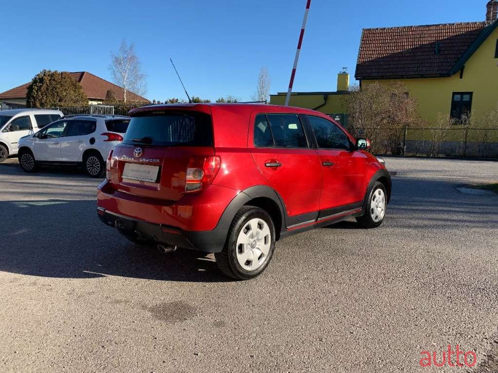 2009' Toyota Urban Cruiser photo #3