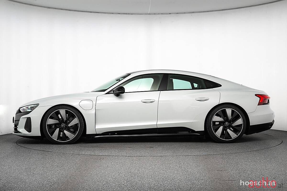 2023' Audi e-tron GT photo #3