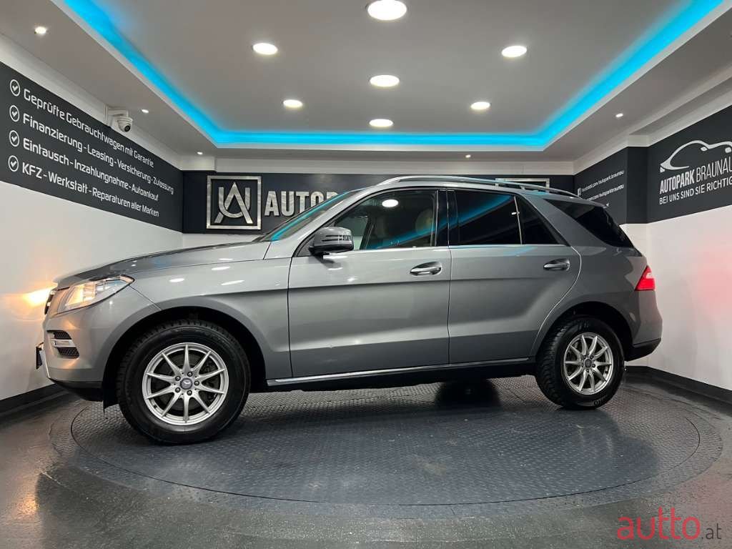 2014' Mercedes-Benz M-Klasse photo #2