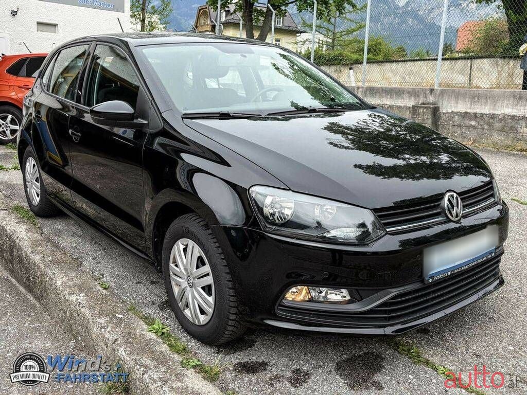 2016' Volkswagen Polo photo #3