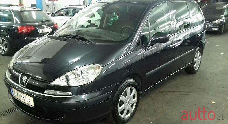 2004' Peugeot 807 photo #1