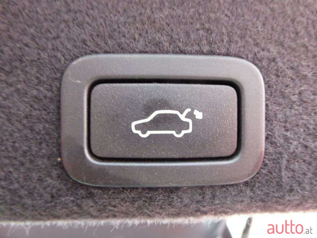 2016' Volvo XC60 photo #5