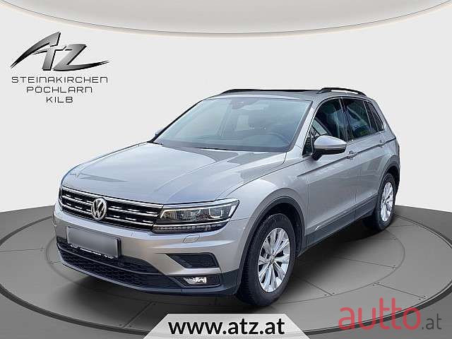 2019' Volkswagen Tiguan photo #1